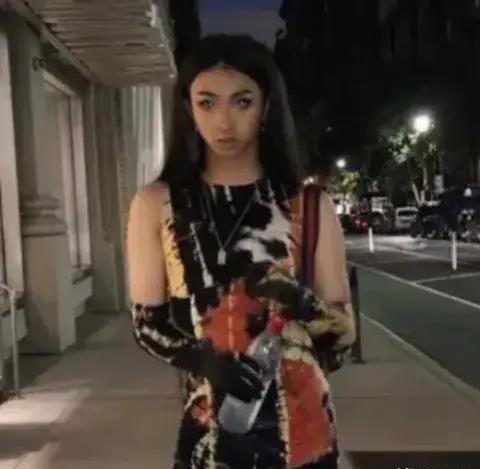 娱乐八卦吃瓜少女是谁